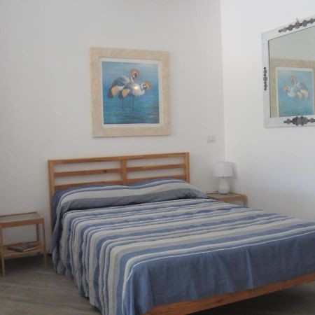 Monolocale San Pantaleo Apartamento Exterior foto