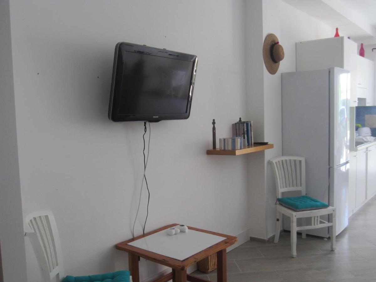 Monolocale San Pantaleo Apartamento Exterior foto