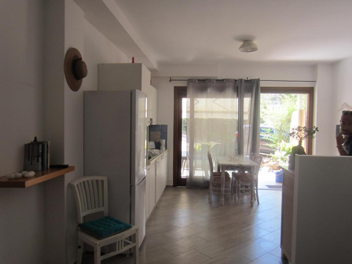 Monolocale San Pantaleo Apartamento Exterior foto